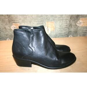 Frye Carson Piping Black Leather Zip Booties 6 M